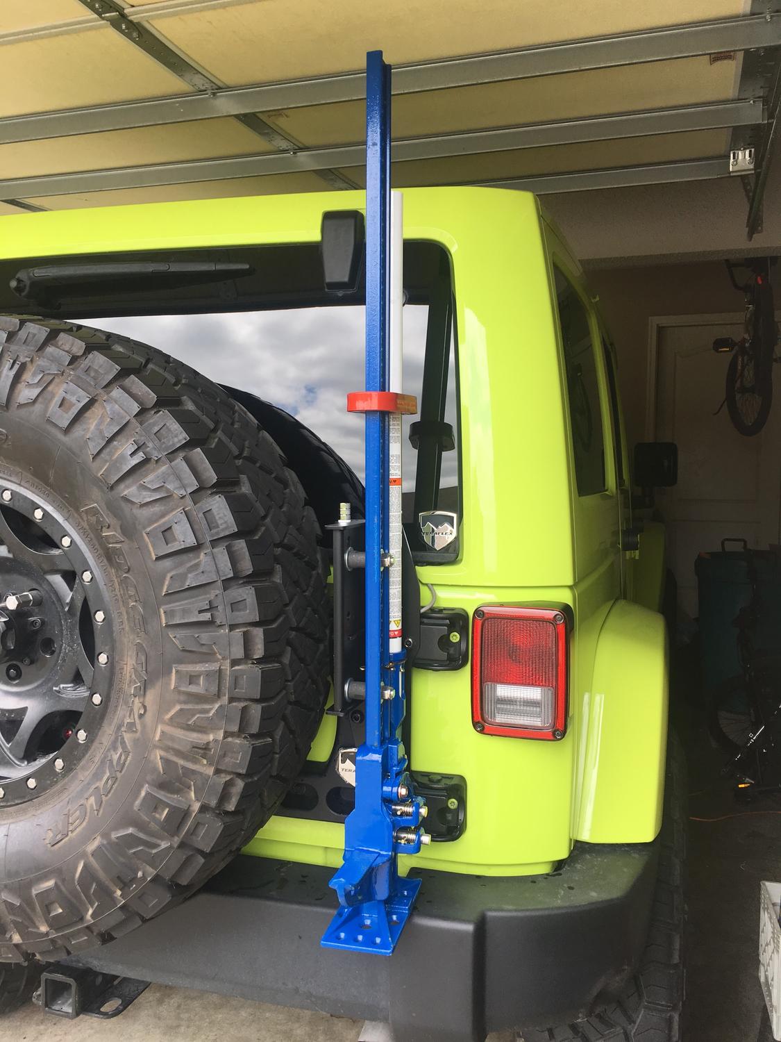 Teraflex 4838250 HD Hinged Carrier HiLift Jack Mount for 0718 Jeep